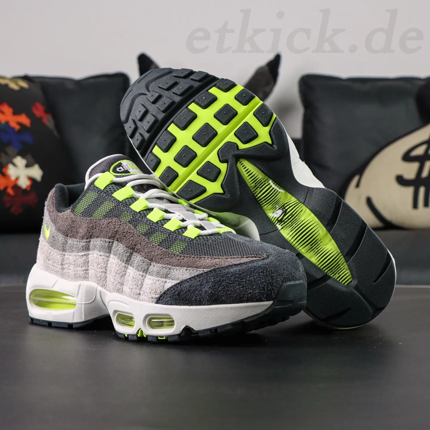 Air Max 95 Big Bubble OG „Reverse Neon“ in Schwarz und Grau – Bild 3