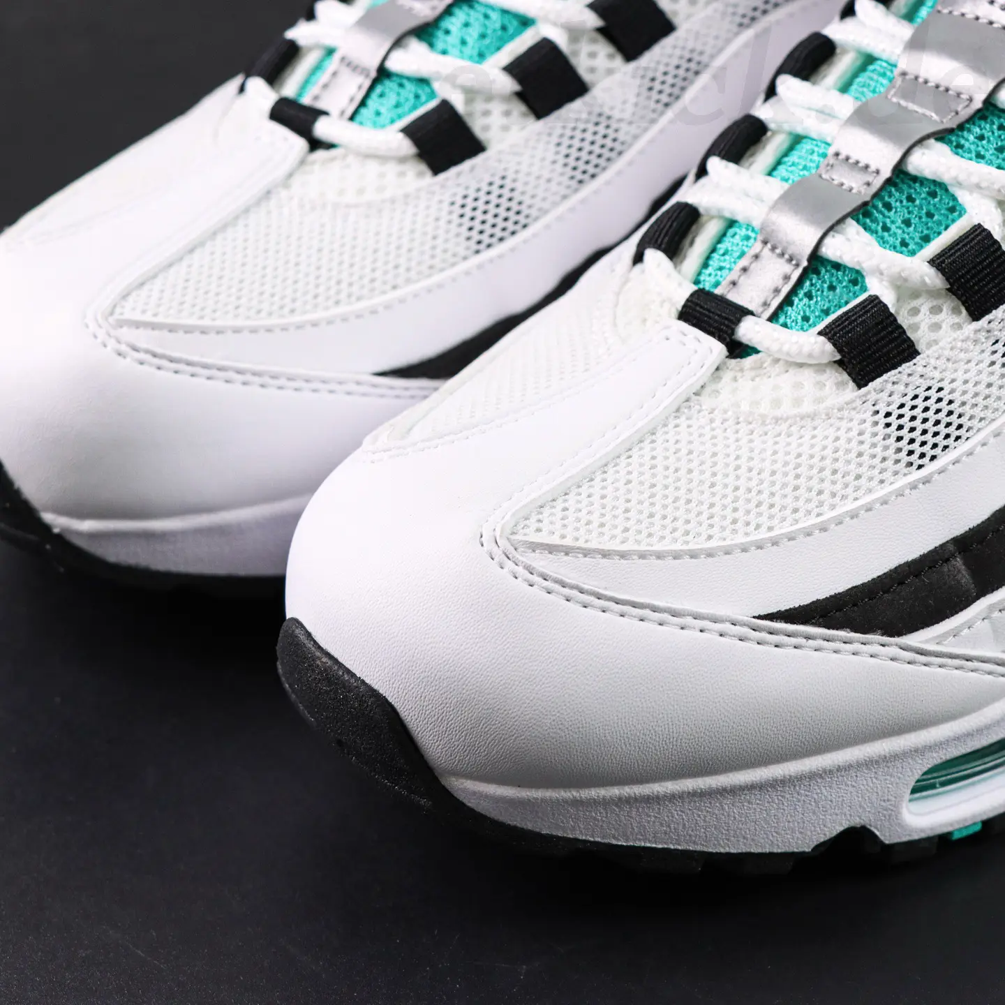 Air Max 95 OG 'Weiß und Schwarz' – Bild 9