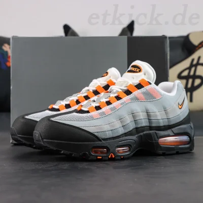 Air Max 95 UND 'Bright Mandarin'