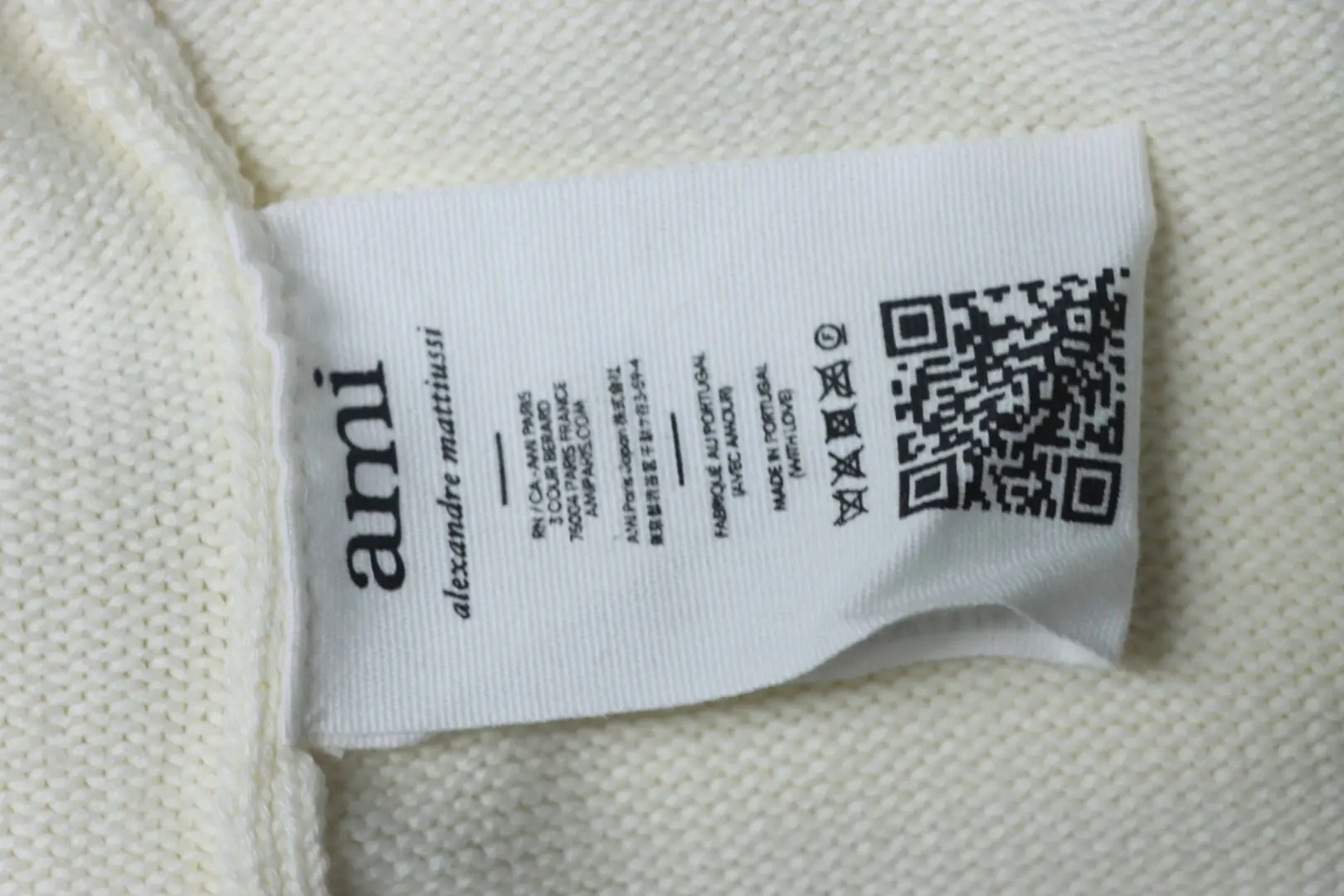 Ami 21Fw Strickjacke mit Herzstickerei und Mikro-Logo – Bild 10