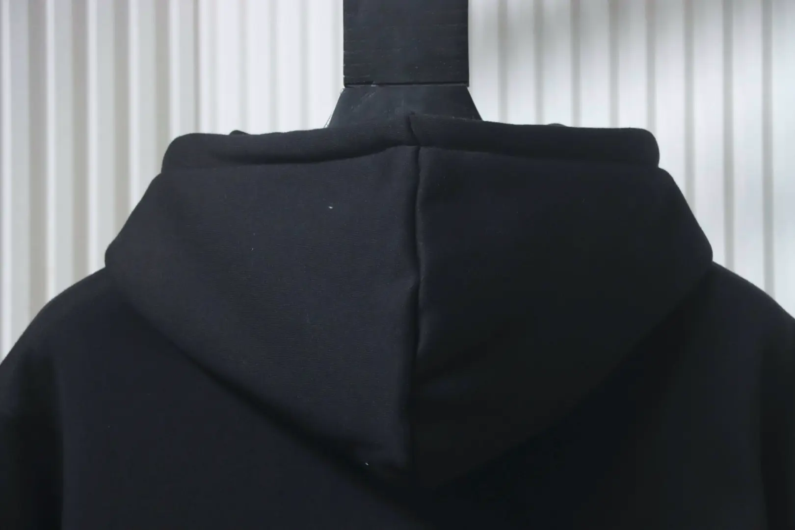 Hoodie mit Diamantmuster – Bild 5