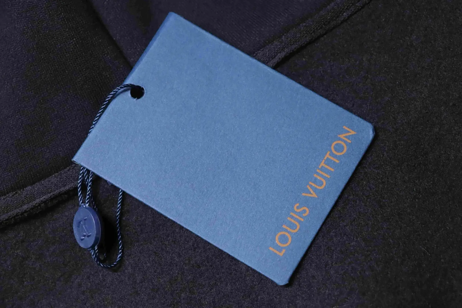 Hoodie mit Diamantmuster – Bild 7