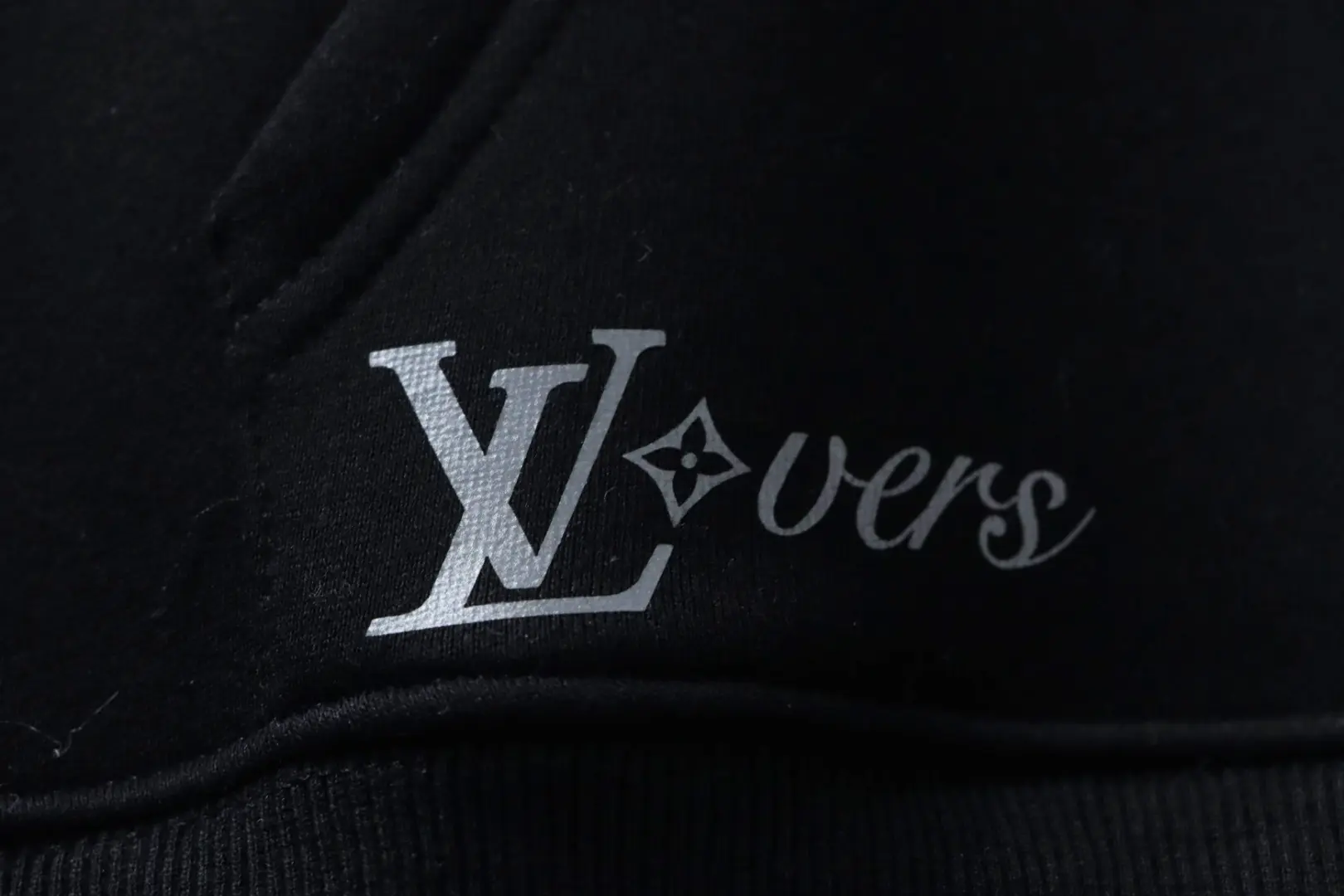 Hoodie mit Diamantmuster – Bild 9