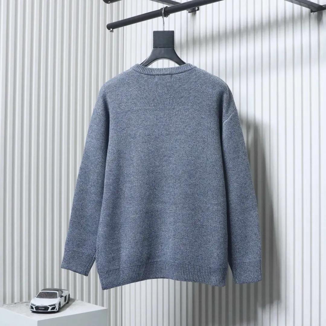 Jacquard-Logo-Strickpullover mit Rundhalsausschnitt – Bild 2