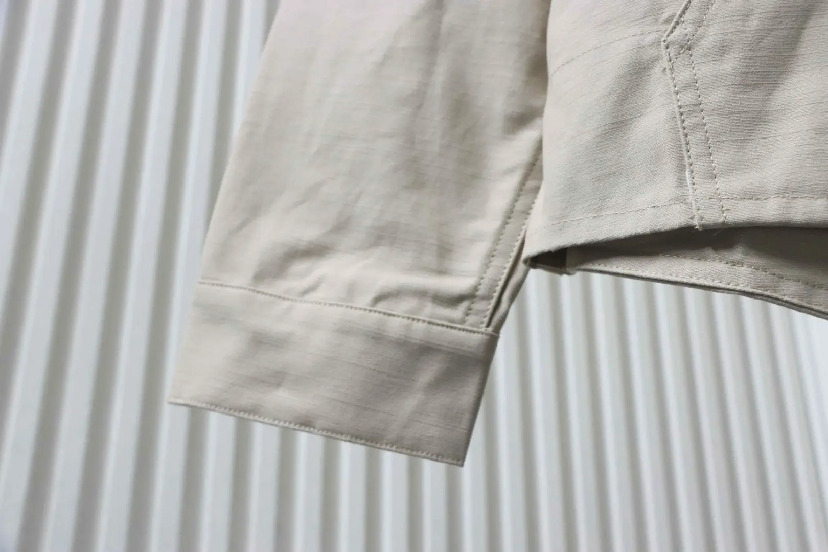 Kapuzenjacke aus Canvas mit gesticktem Logo und Kette in Zusammenarbeit mit anderen Designern – Bild 8