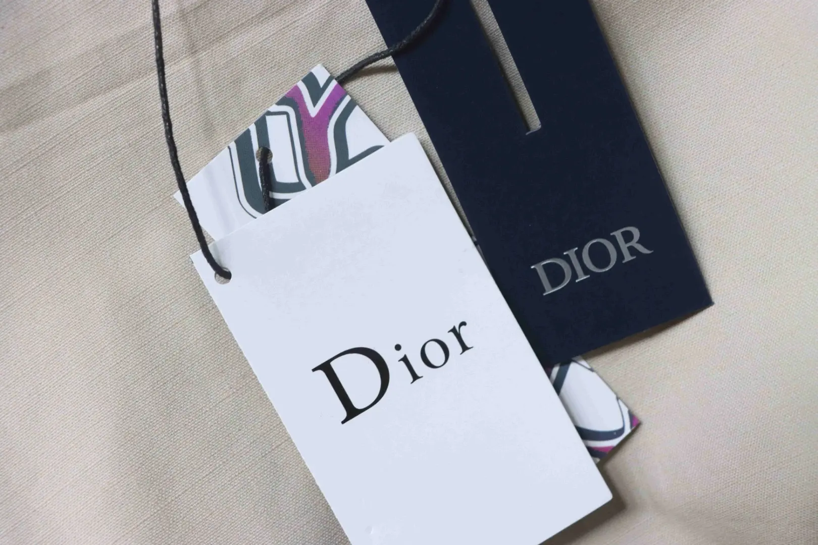 Kapuzenjacke aus Canvas mit gesticktem Logo und Kette in Zusammenarbeit mit anderen Designern – Bild 13