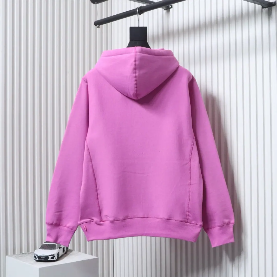 Kapuzenpullover mit Strass-Phantom-Logo – Bild 2