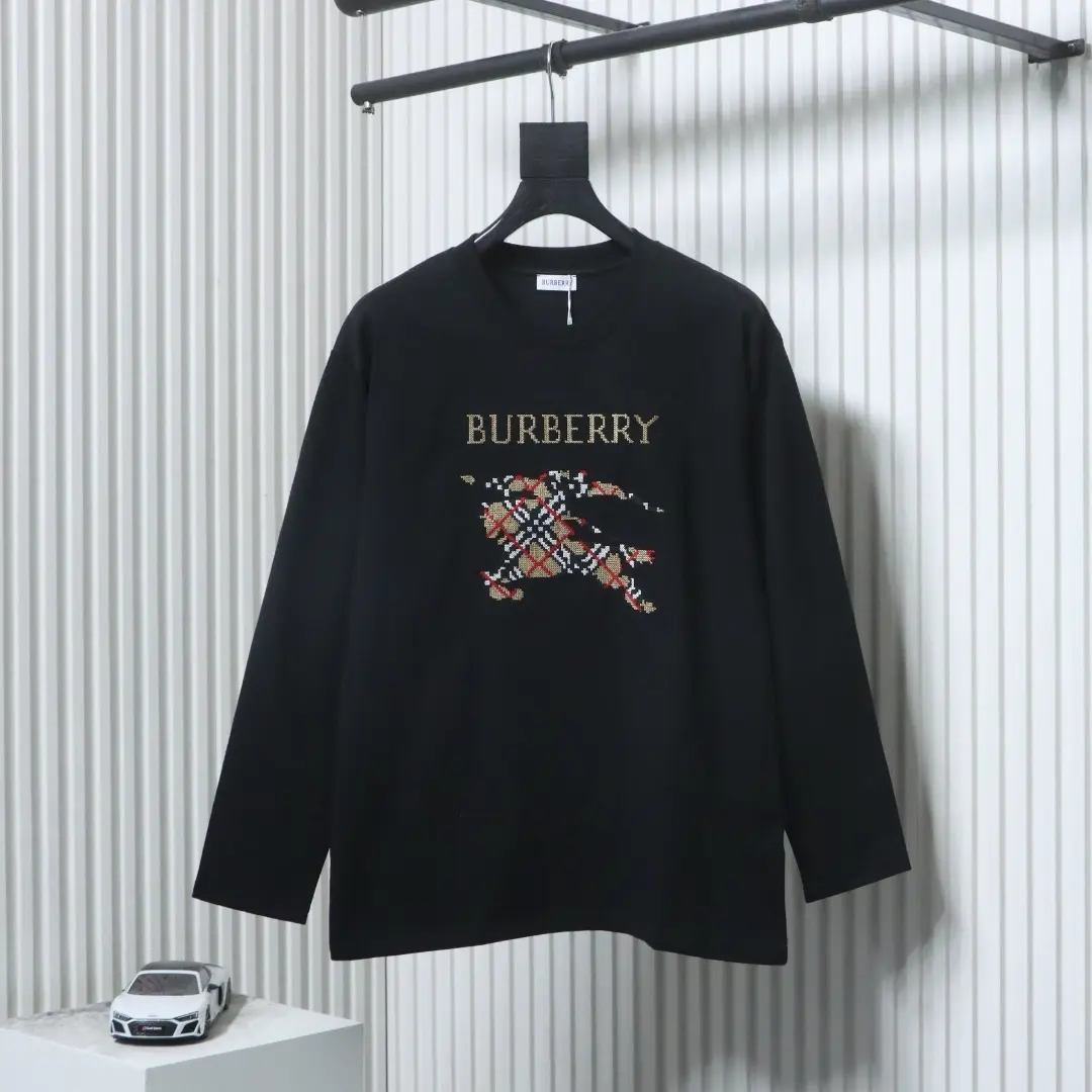 Kariertes Langarmshirt mit Kriegspferde-Muster