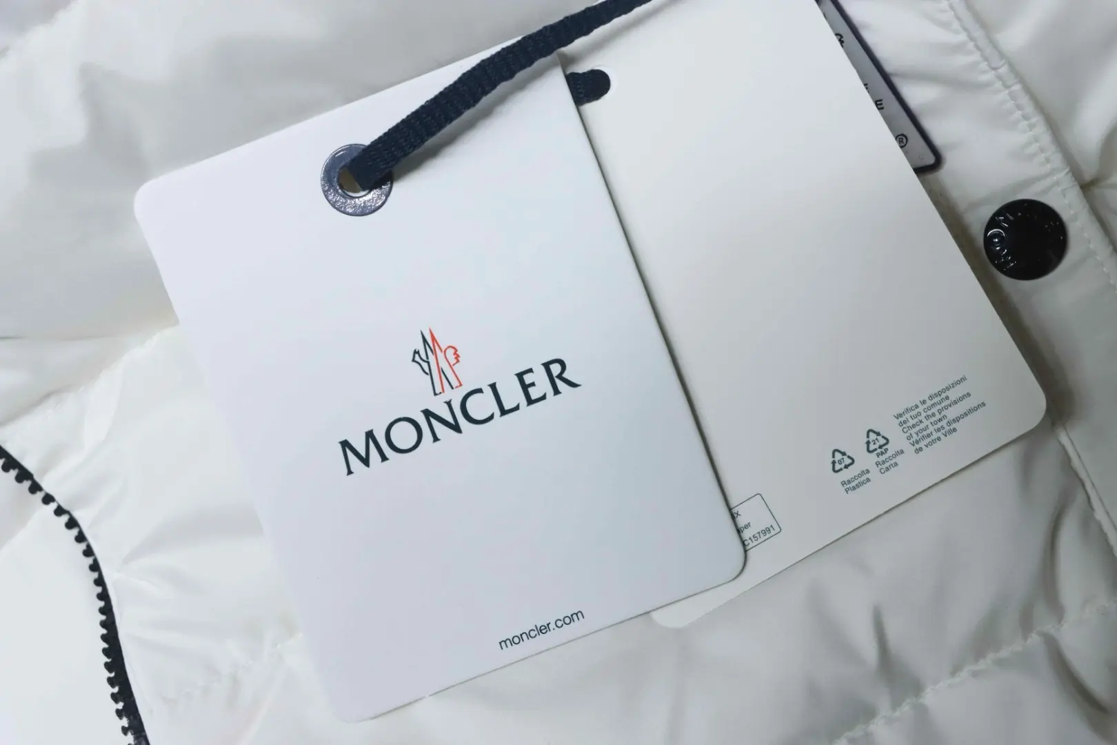 Moncler Strickjacke mit Patchwork-Daunen – Bild 11