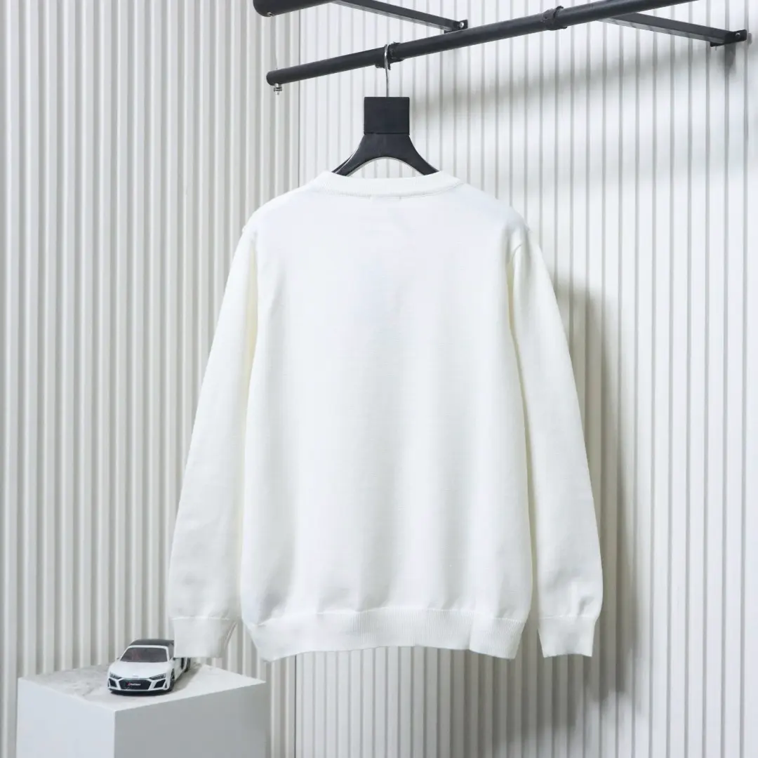 Strickpullover mit floralem Stickmuster – Bild 12