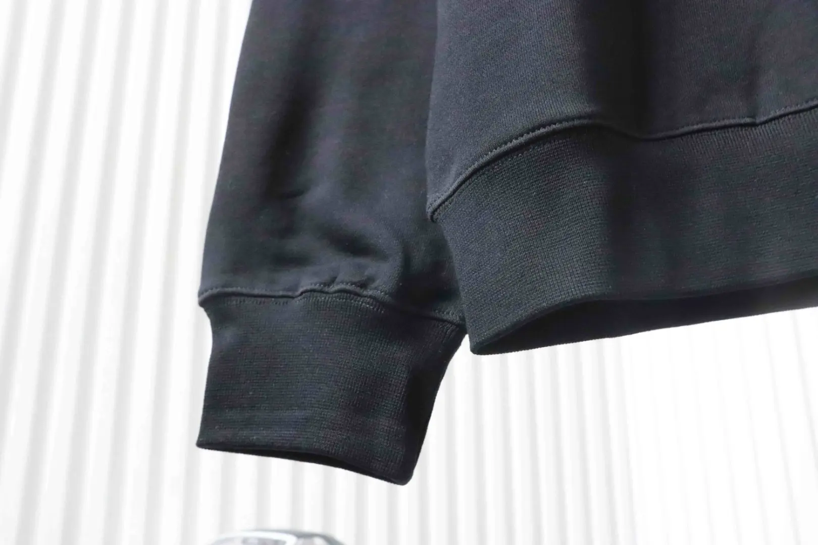 Sweatshirt mit Schaumstoffdruck auf Vorder- und Rückseite und Rundhalsausschnitt M-XXL – Bild 10