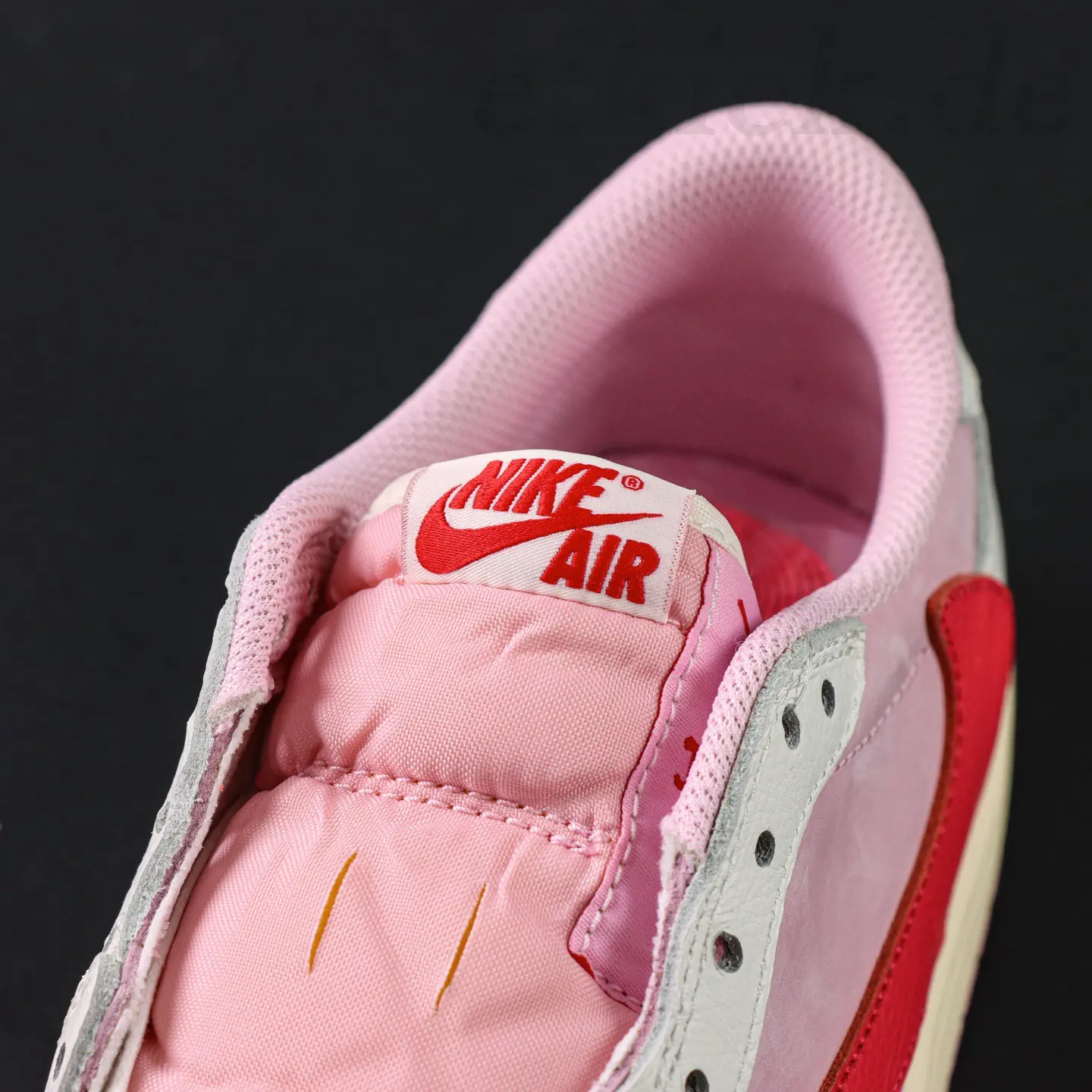 Travis Scott x Air Jordan 1 Low OG Tropical Pink – Bild 14