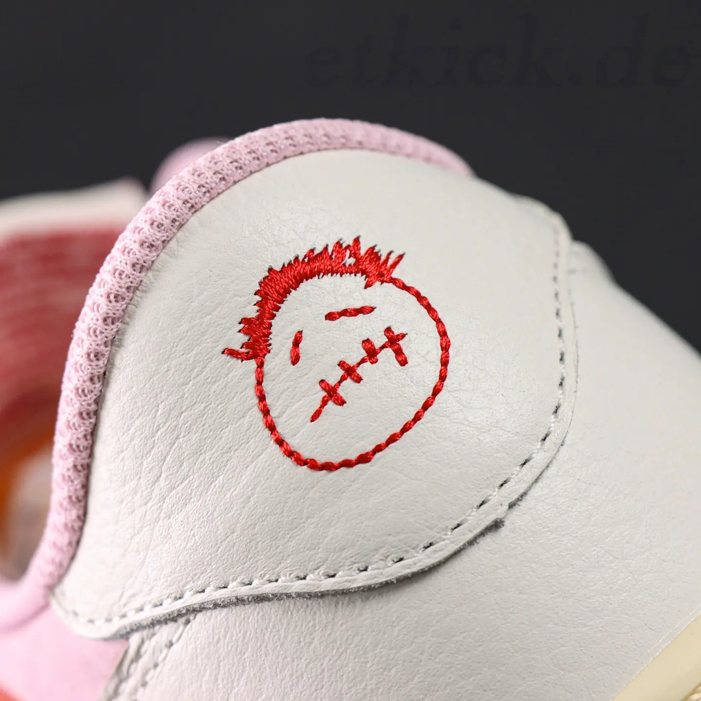 Travis Scott x Air Jordan 1 Low OG Tropical Pink – Bild 9