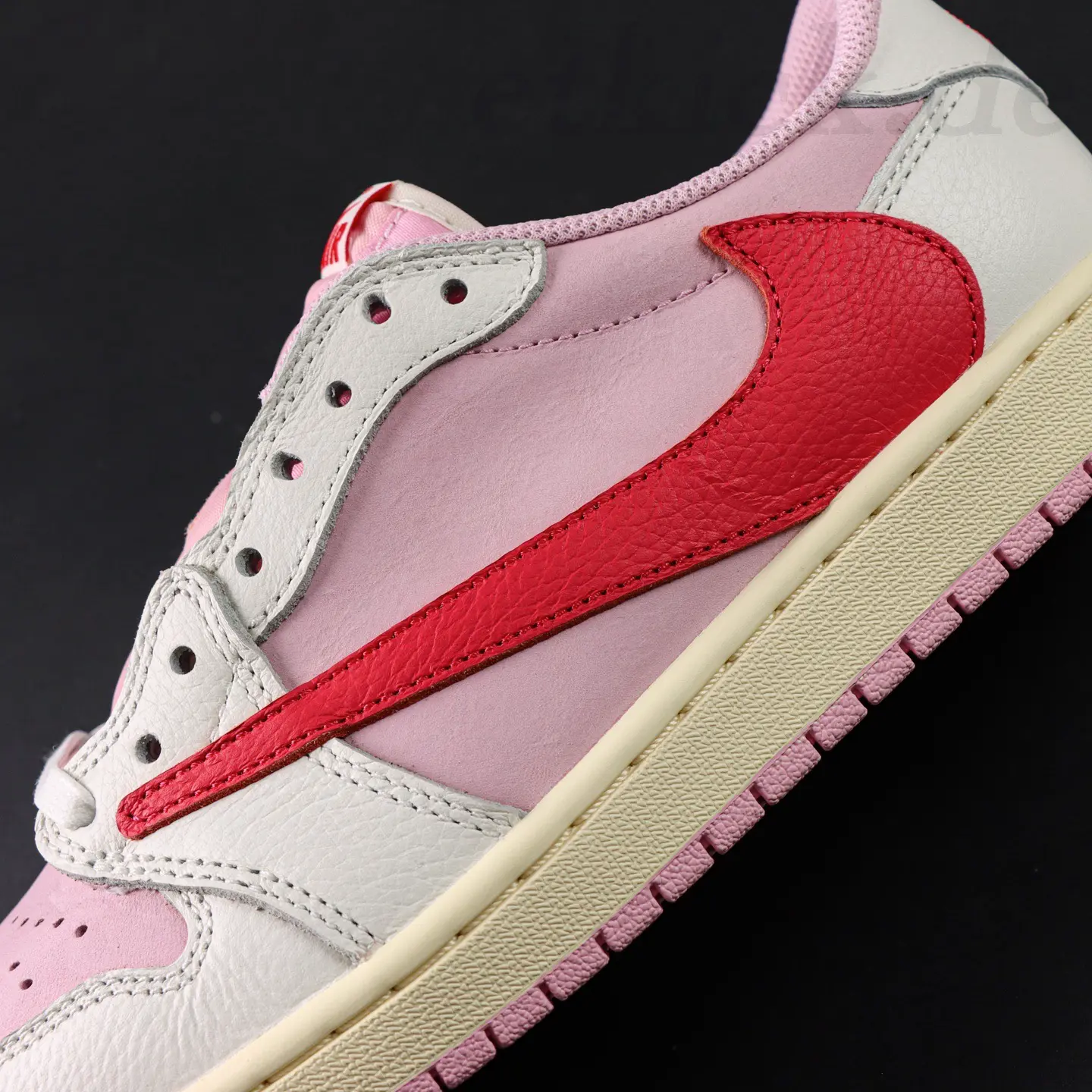 Travis Scott x Air Jordan 1 Low OG Tropical Pink – Bild 10