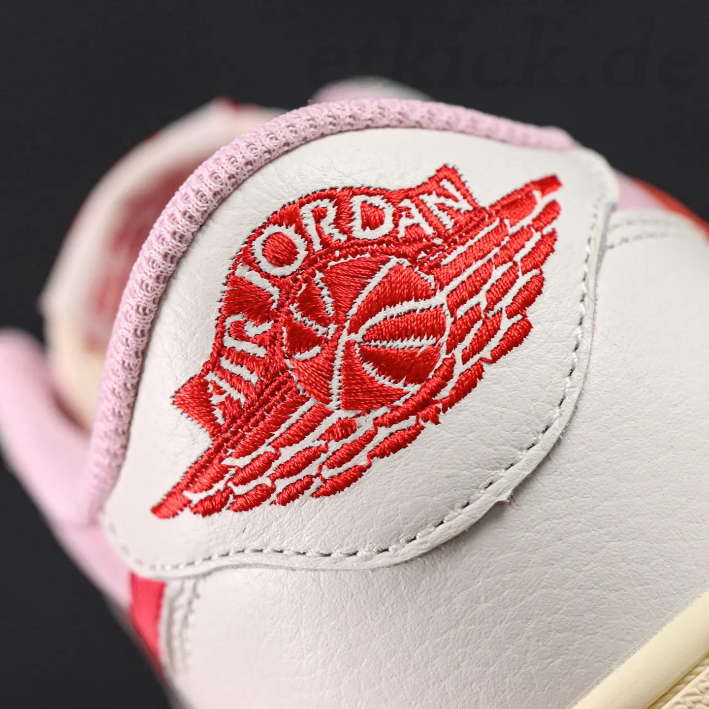 Travis Scott x Air Jordan 1 Low OG Tropical Pink – Bild 15