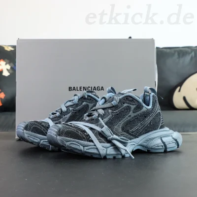 Balenciaga 3XL Used-Look Plateau-Sneaker mit runder Zehenpartie und Schnürung in Blau