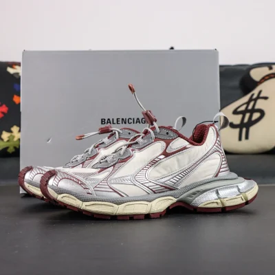 Balenciaga 3XL Used-Look Plateau-Sneaker mit runder Zehenpartie und Schnürung