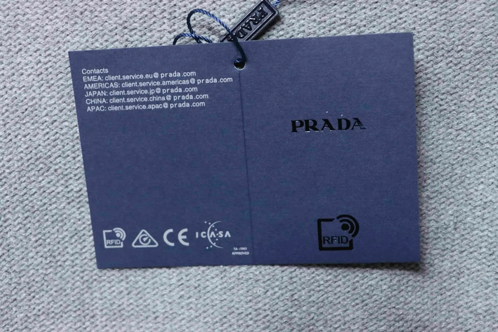 Pullover im Retro-Stil mit ikonischem Schriftzugmuster – Bild 8