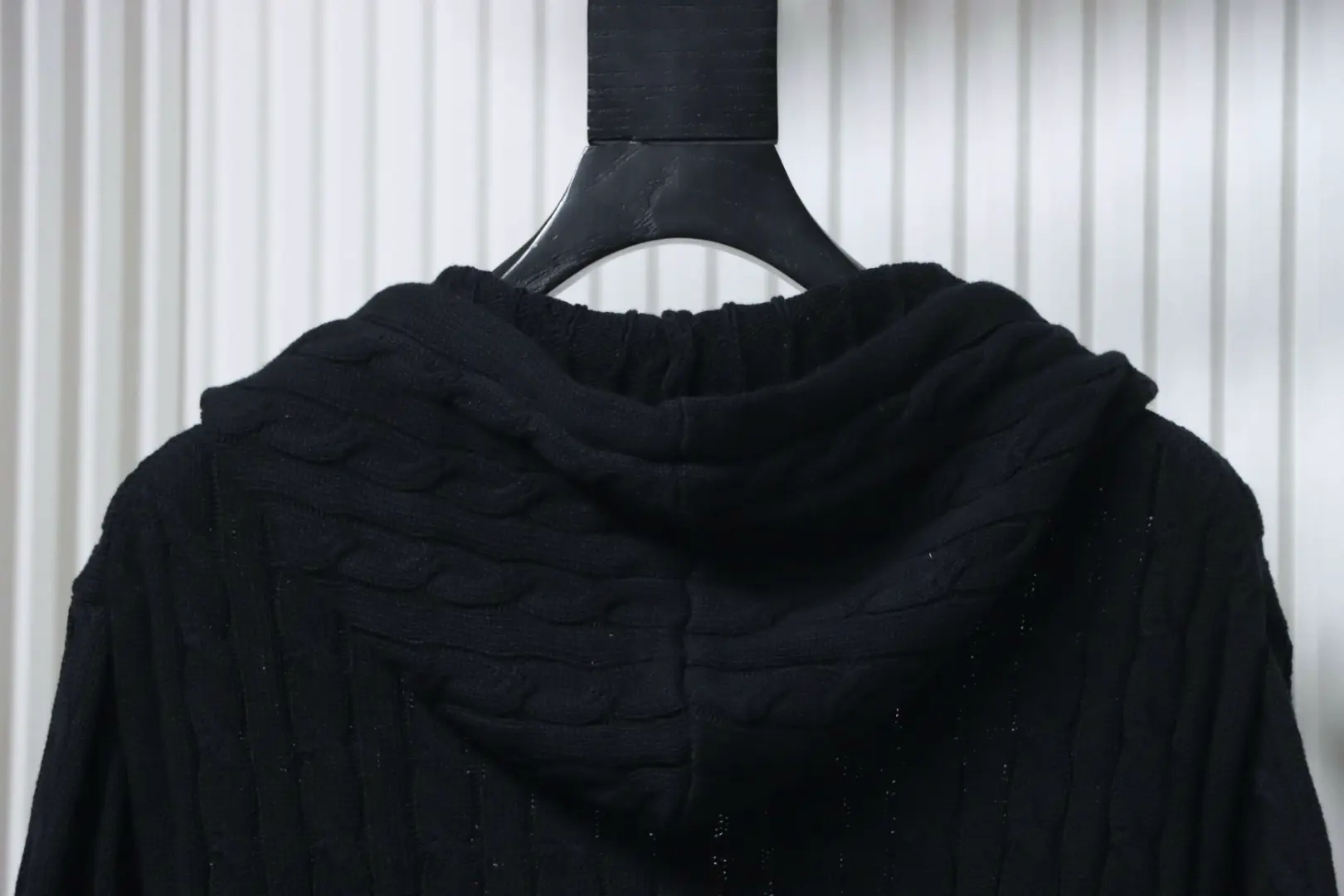 Ralph Lauren Kapuzenpullover mit gesticktem Logo und Zopfmuster – Bild 5