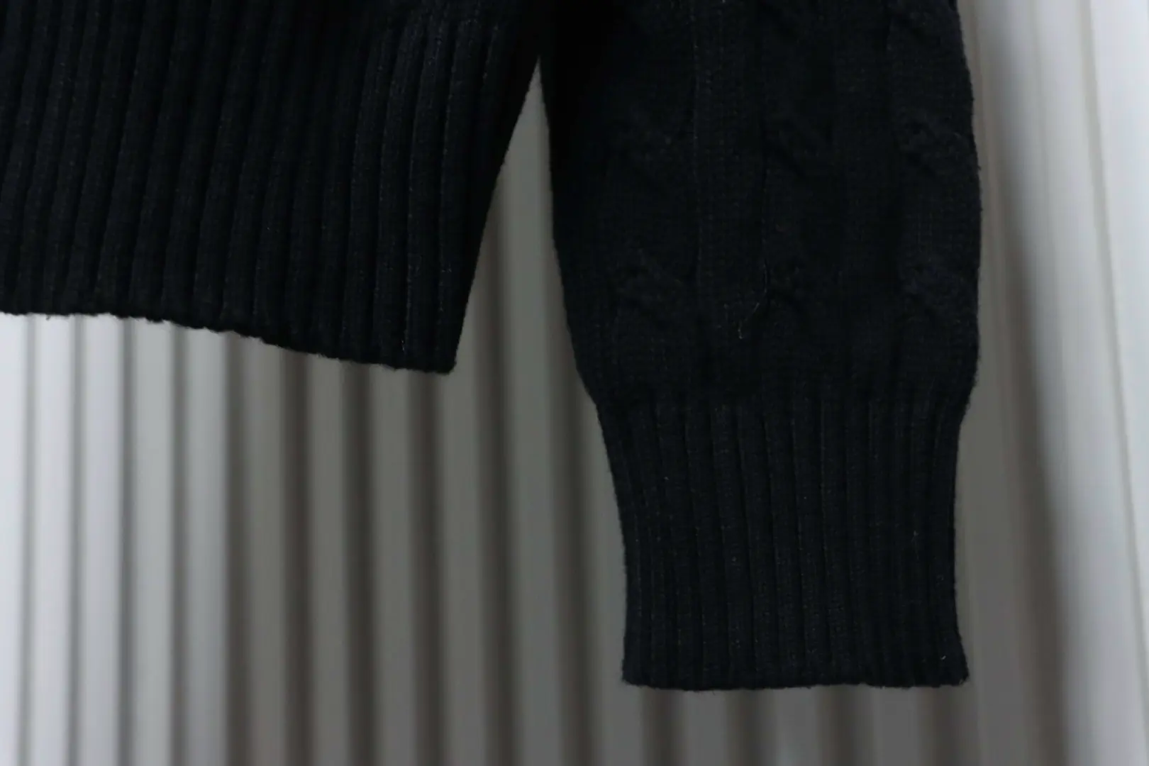 Ralph Lauren Kapuzenpullover mit gesticktem Logo und Zopfmuster – Bild 9