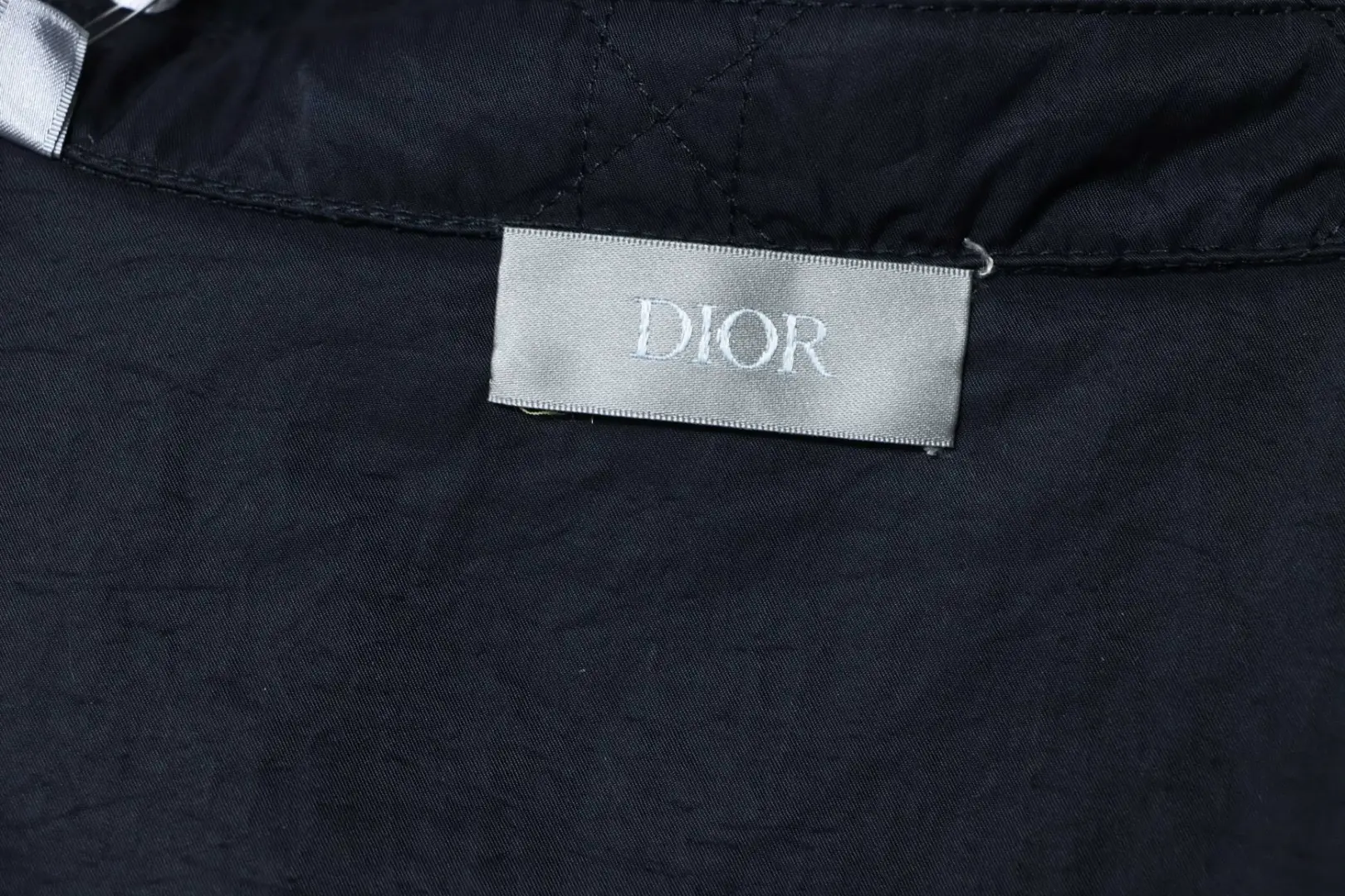 Steppjacke aus Baumwolle mit Taschenabzeichen – Bild 8