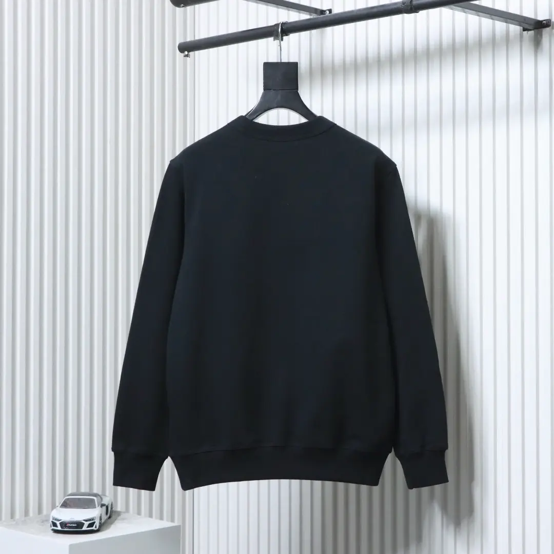 Sweatshirt mit kariertem, appliziertem Kriegspferd-Stickerei und Rundhalsausschnitt – Bild 2