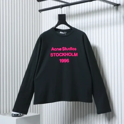 Acne Studios Neujahrs-Langarmshirt in limitierter Auflage
