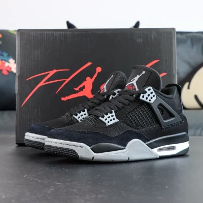 Air Jordan 4 Retro SE „Schwarzes Canvas“