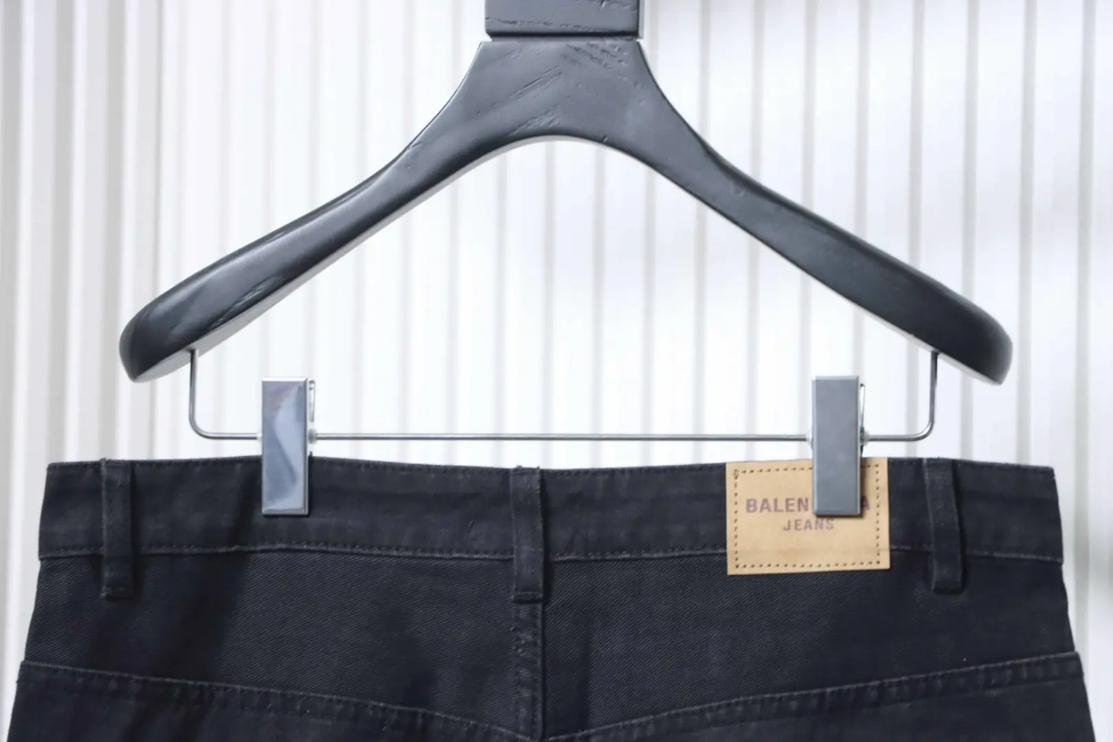 Balenciaga 24SS Neue Jeans mit umgedrehten Taschen – Bild 4