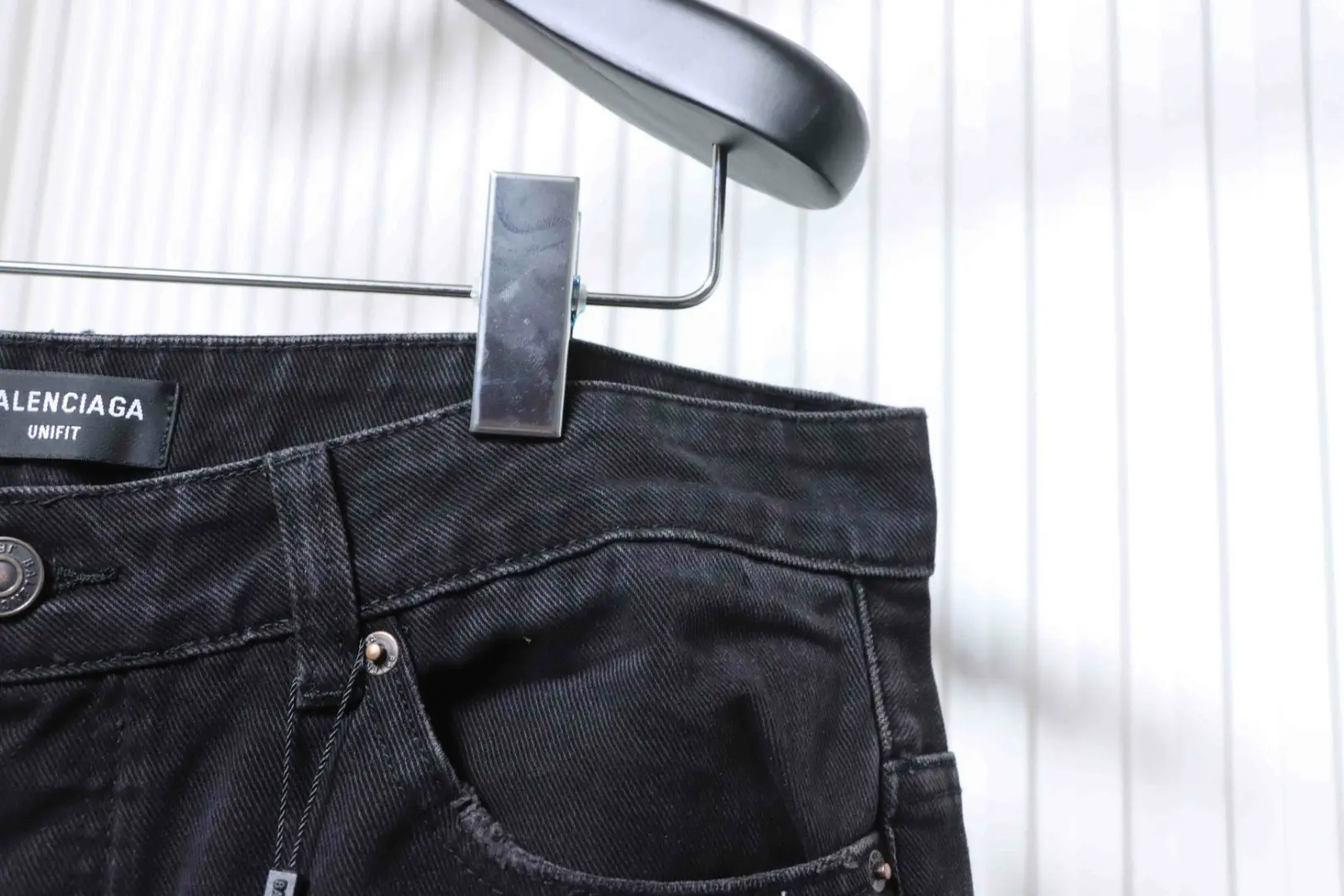 Balenciaga 24SS Neue Jeans mit umgedrehten Taschen – Bild 6