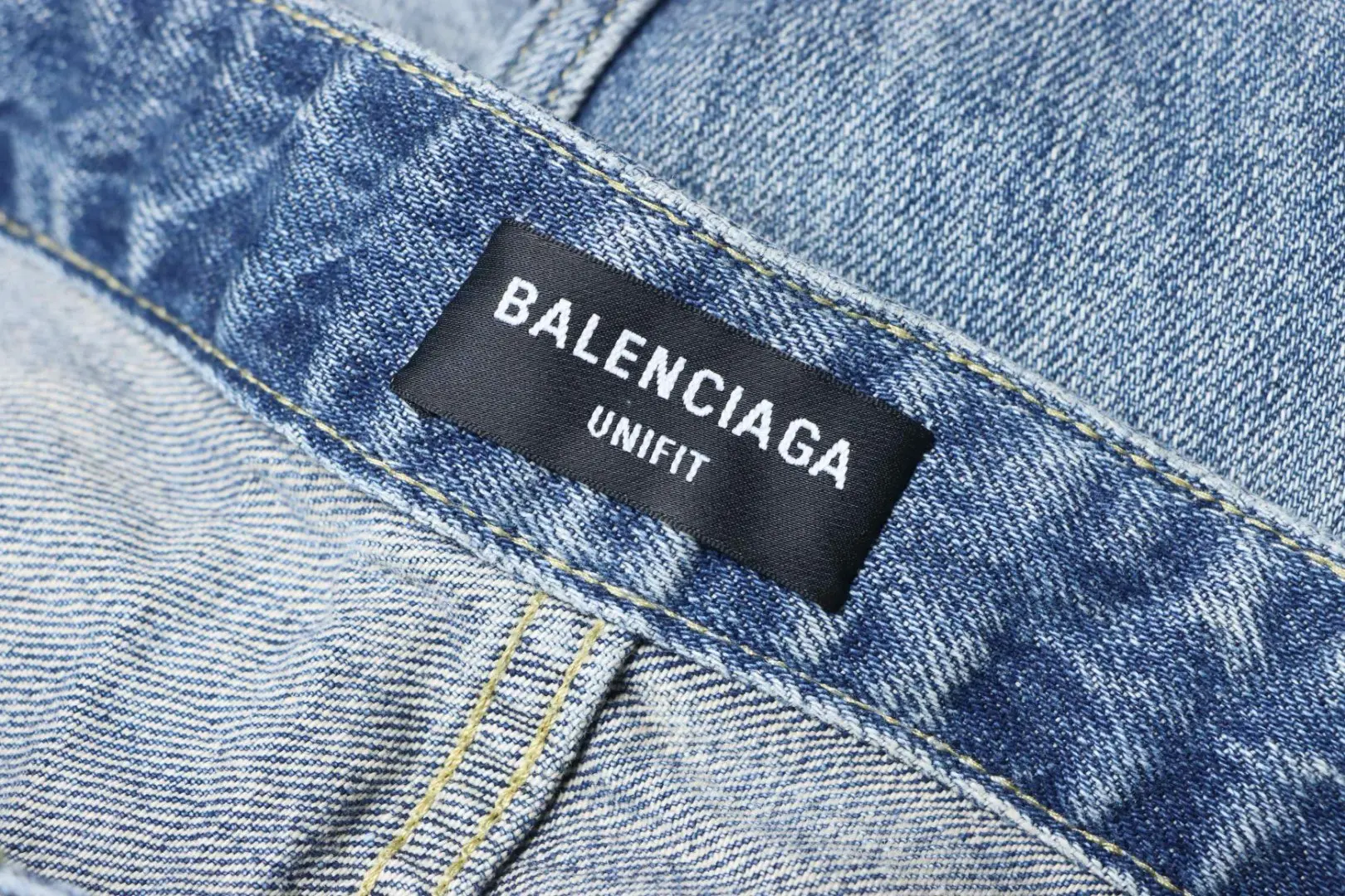 Balenciaga 25SS gewaschene Used-Jeans – Bild 11