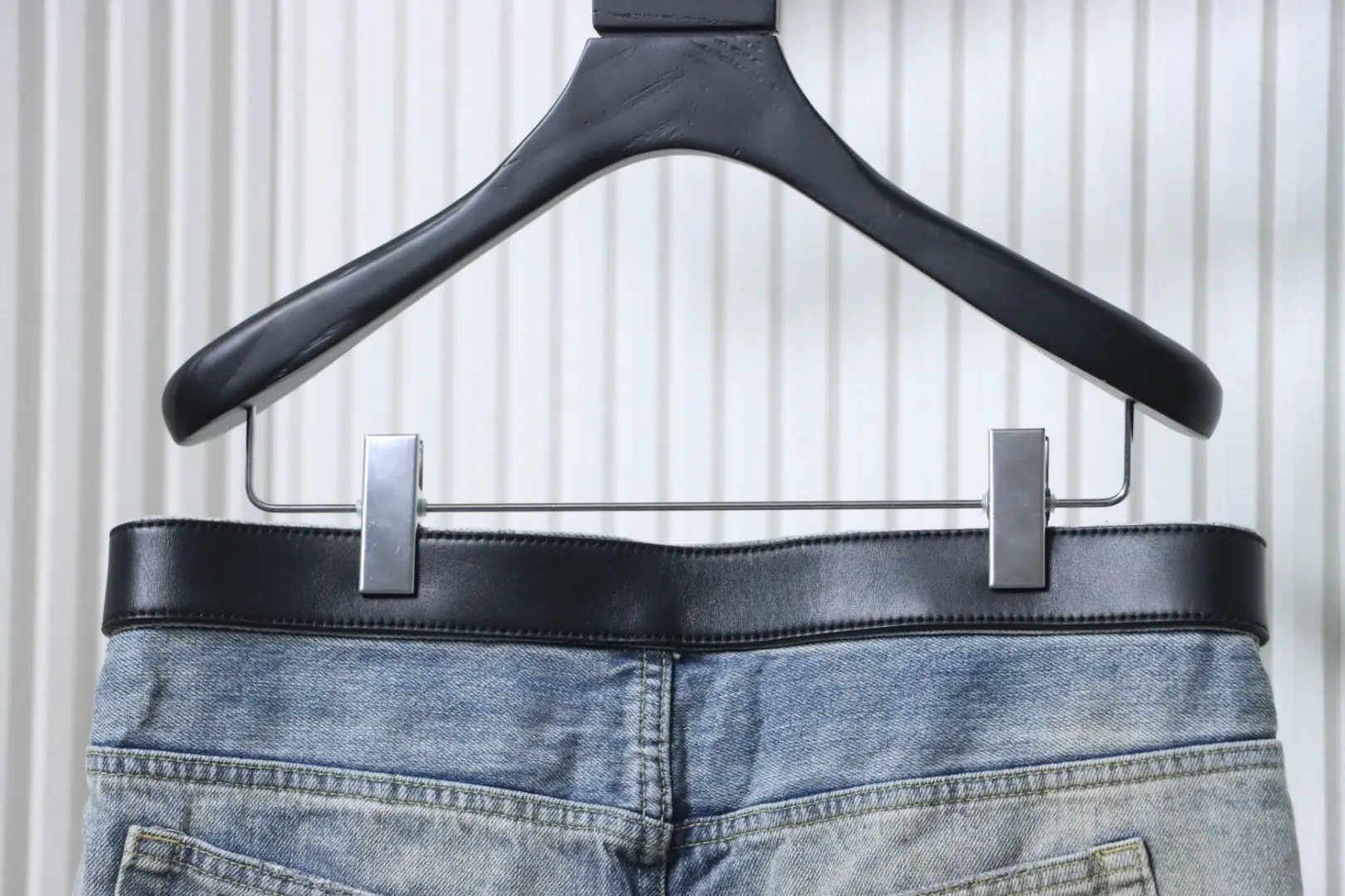 Balenciaga 25SS gewaschene Used-Jeans – Bild 4