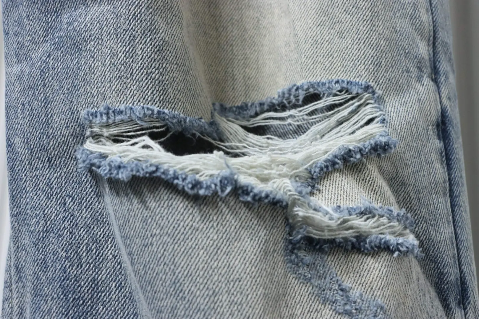 Balenciaga 25SS gewaschene Used-Jeans – Bild 7