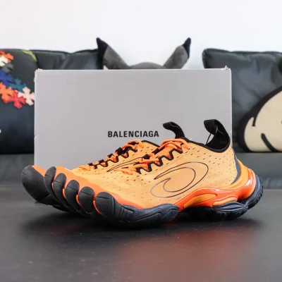 Balenciaga Anatomic Runner Low-Top Orange