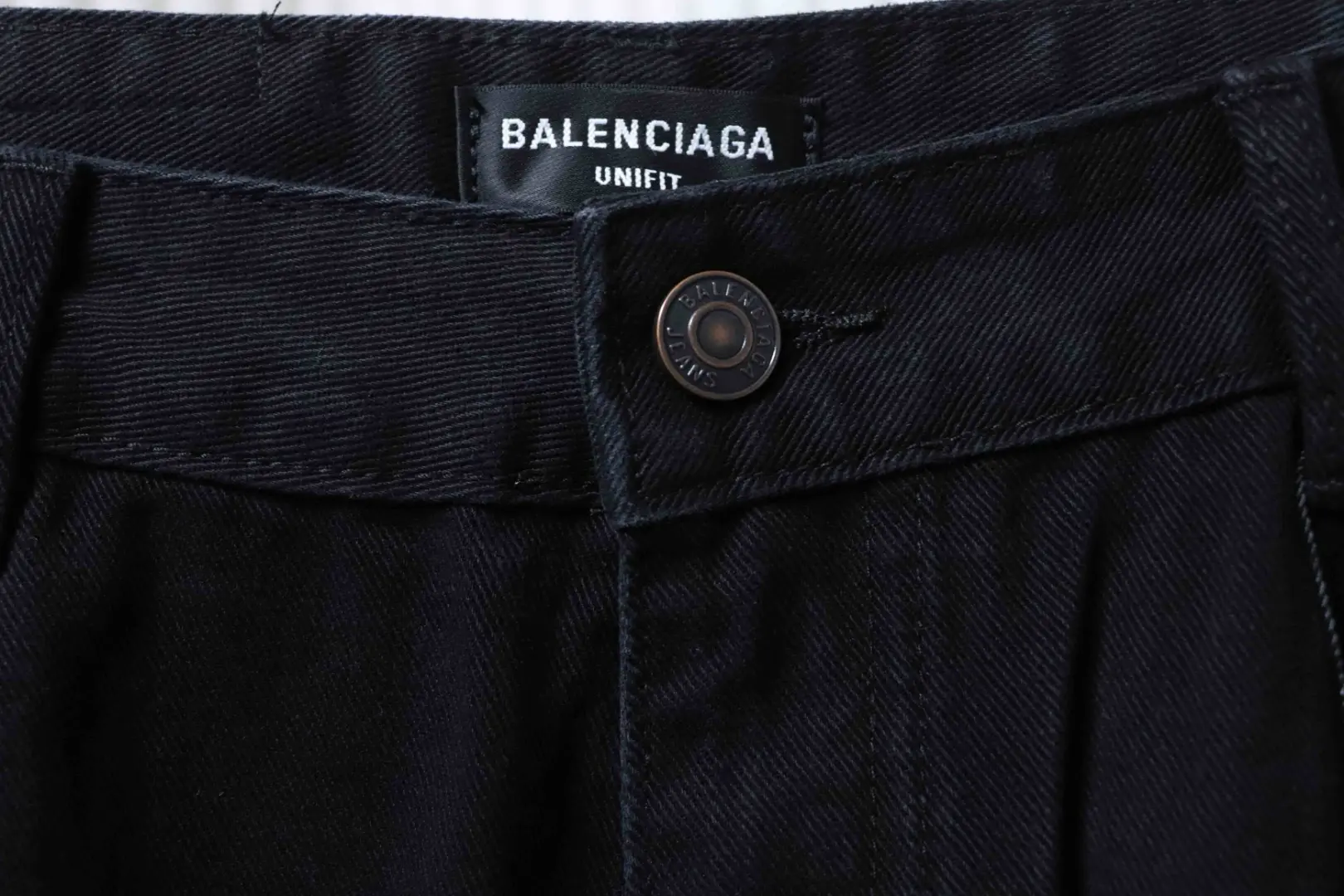 Balenciaga BLCG24SS Ripped Jeans – Bild 5