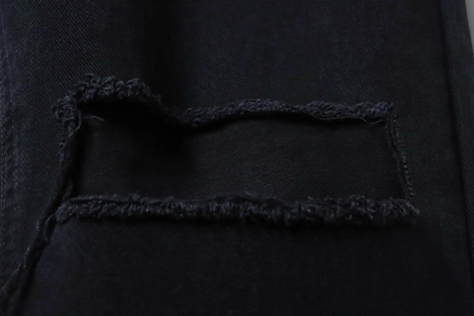 Balenciaga BLCG24SS Ripped Jeans – Bild 7