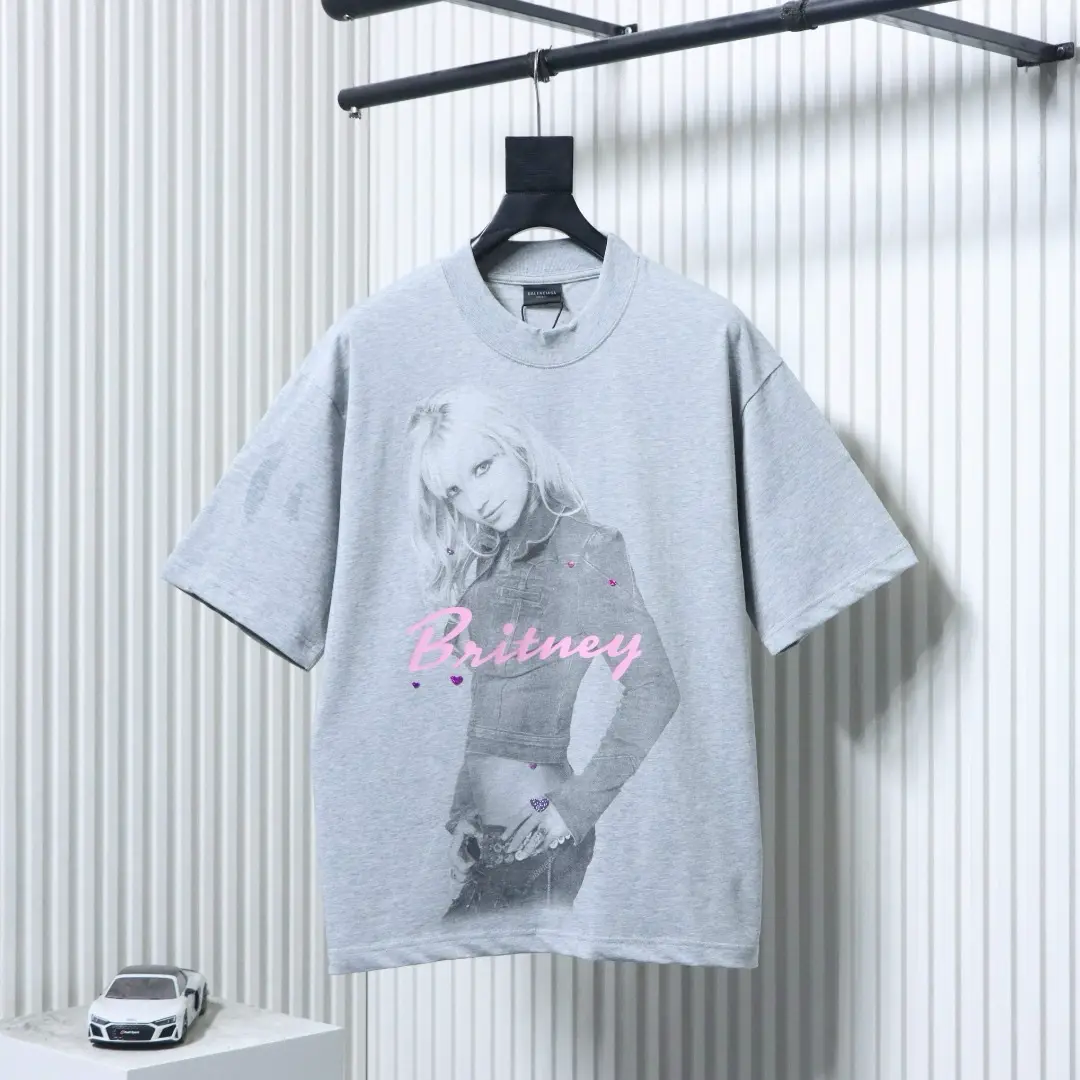 Balenciaga Music Collection Britney Spears Portrait Washed Crew Neck Kurzarm – Bild 11