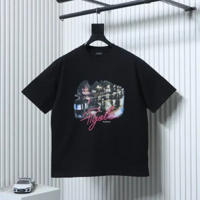 Balenciaga Pigelle Nightscape Limited Edition Washed Ripped Kurzarm-T-Shirt