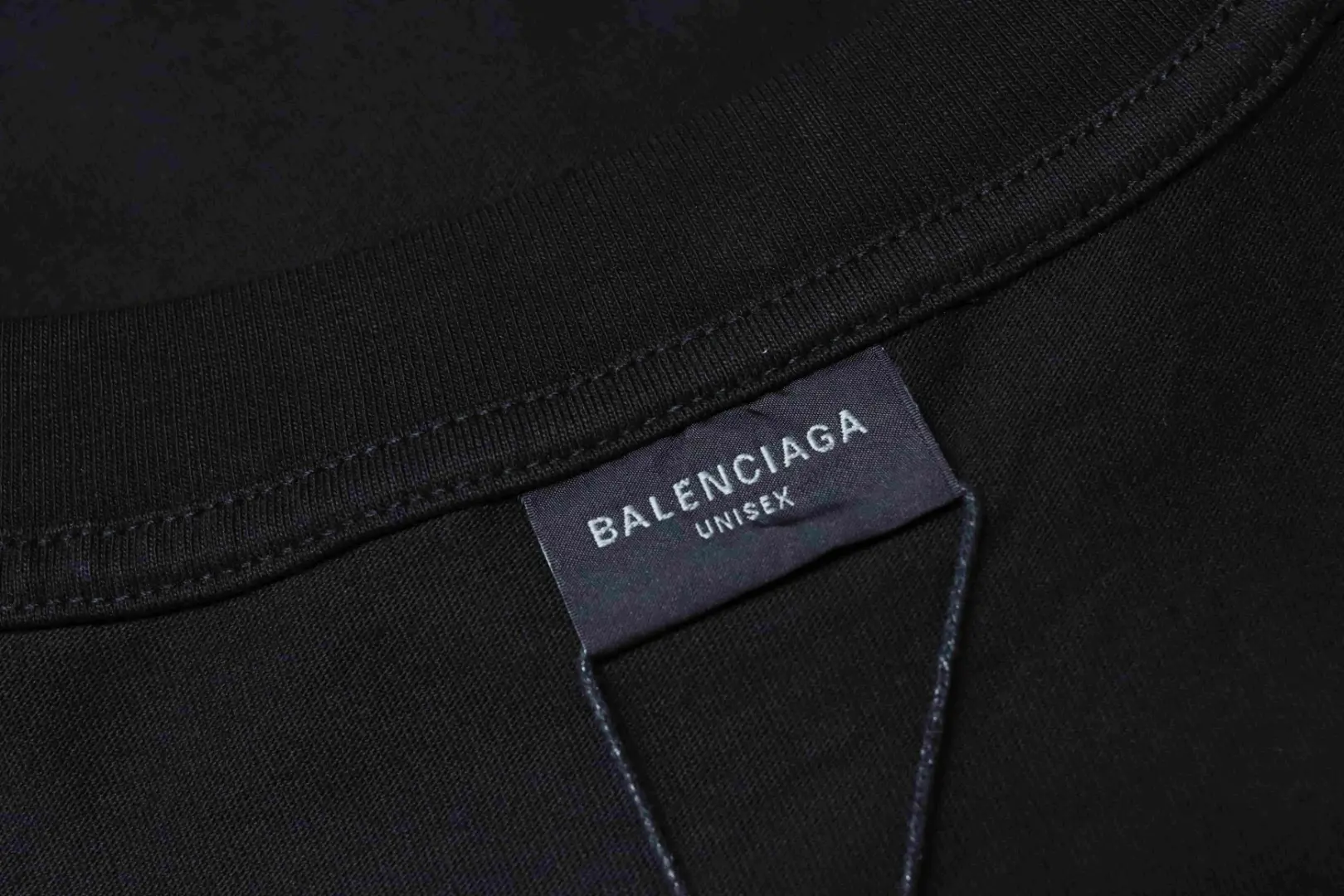 Balenciaga Pigelle Nightscape Limited Edition Washed Ripped Kurzarm-T-Shirt – Bild 8