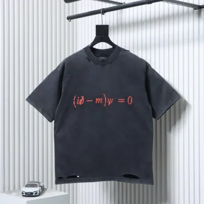 Balenciaga Valentinstag Limited Edition Dirac Formula Ripped Kurzarm-T-Shir