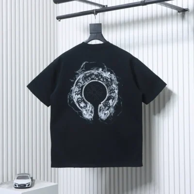 Hufeisenstickerei, Farbspritzer-Optik, zerrissenes Kurzarm-T-Shirt