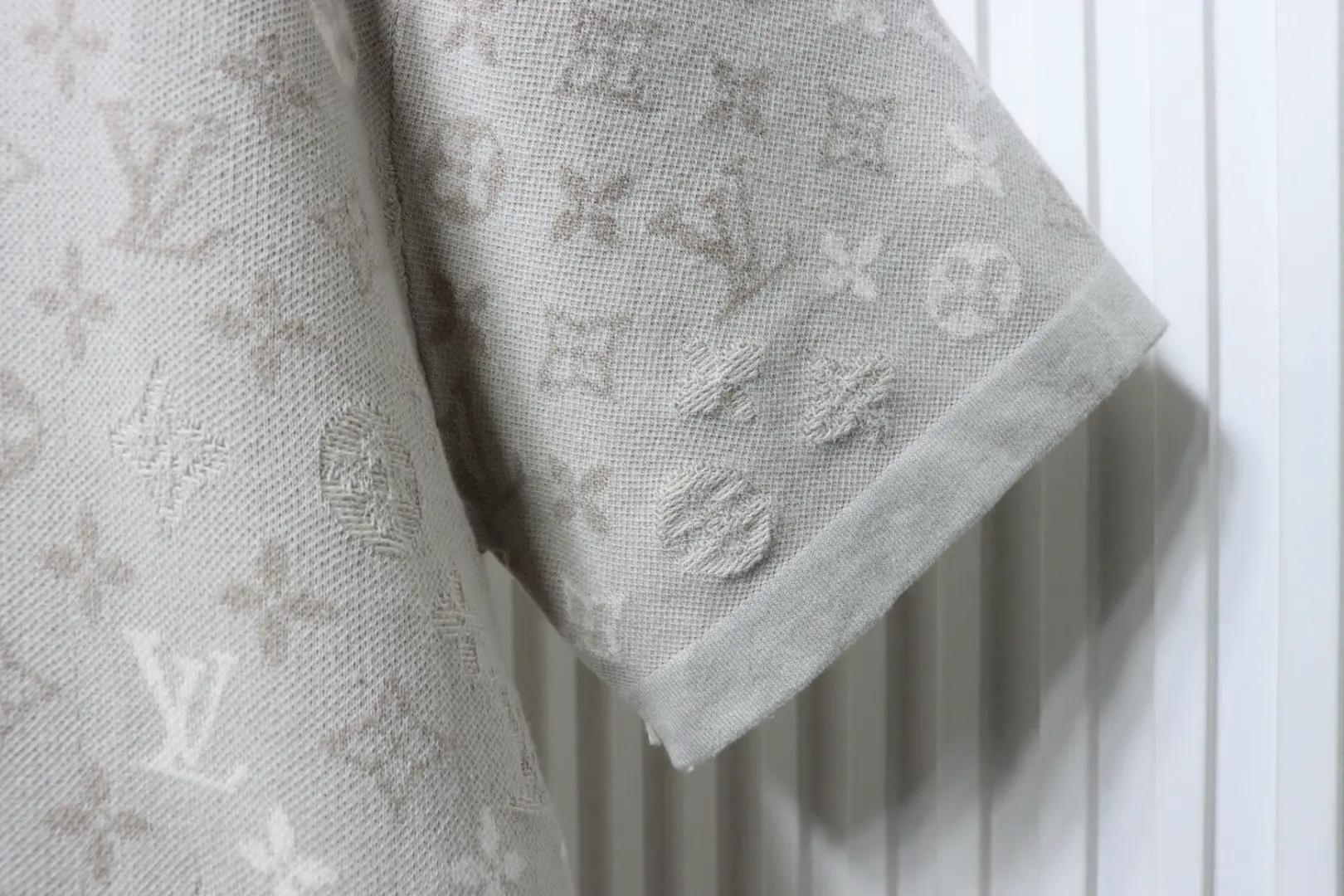 Kurzärmeliges Top mit Allover-Jacquard-Strickmuster – Bild 6