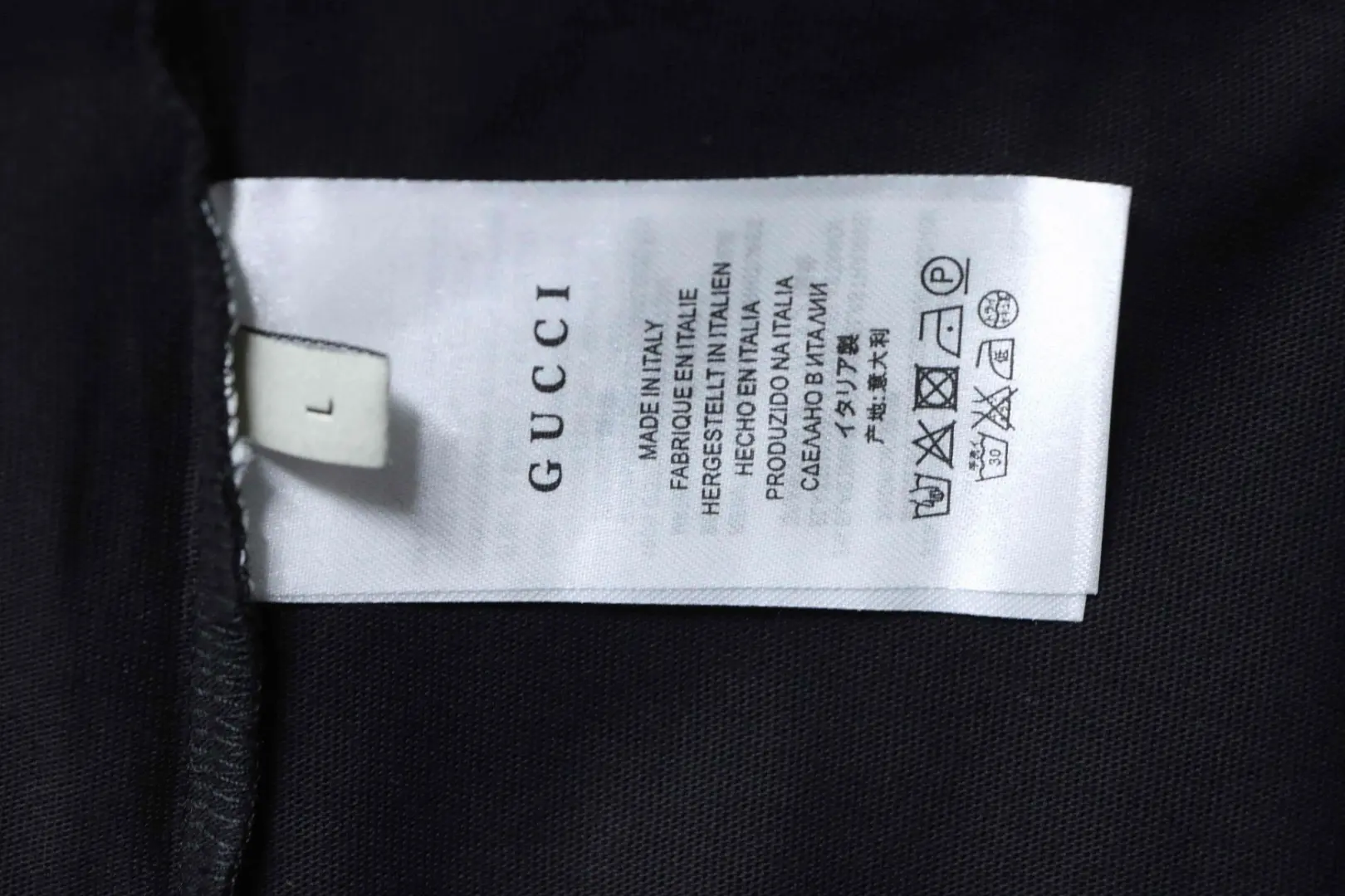 Kurzarm-T-Shirt mit Blitzmuster – Bild 10