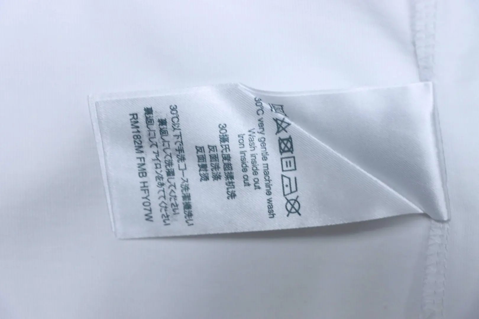 Kurzarm-T-Shirt mit Kronenstickerei – Bild 10