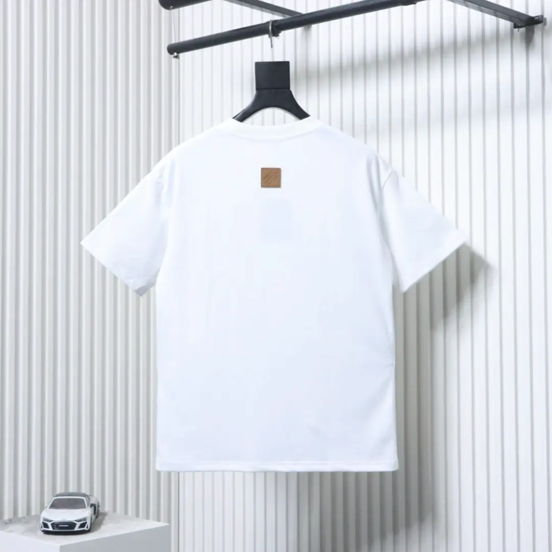 Kurzarm-T-Shirt mit Kronenstickerei – Bild 2