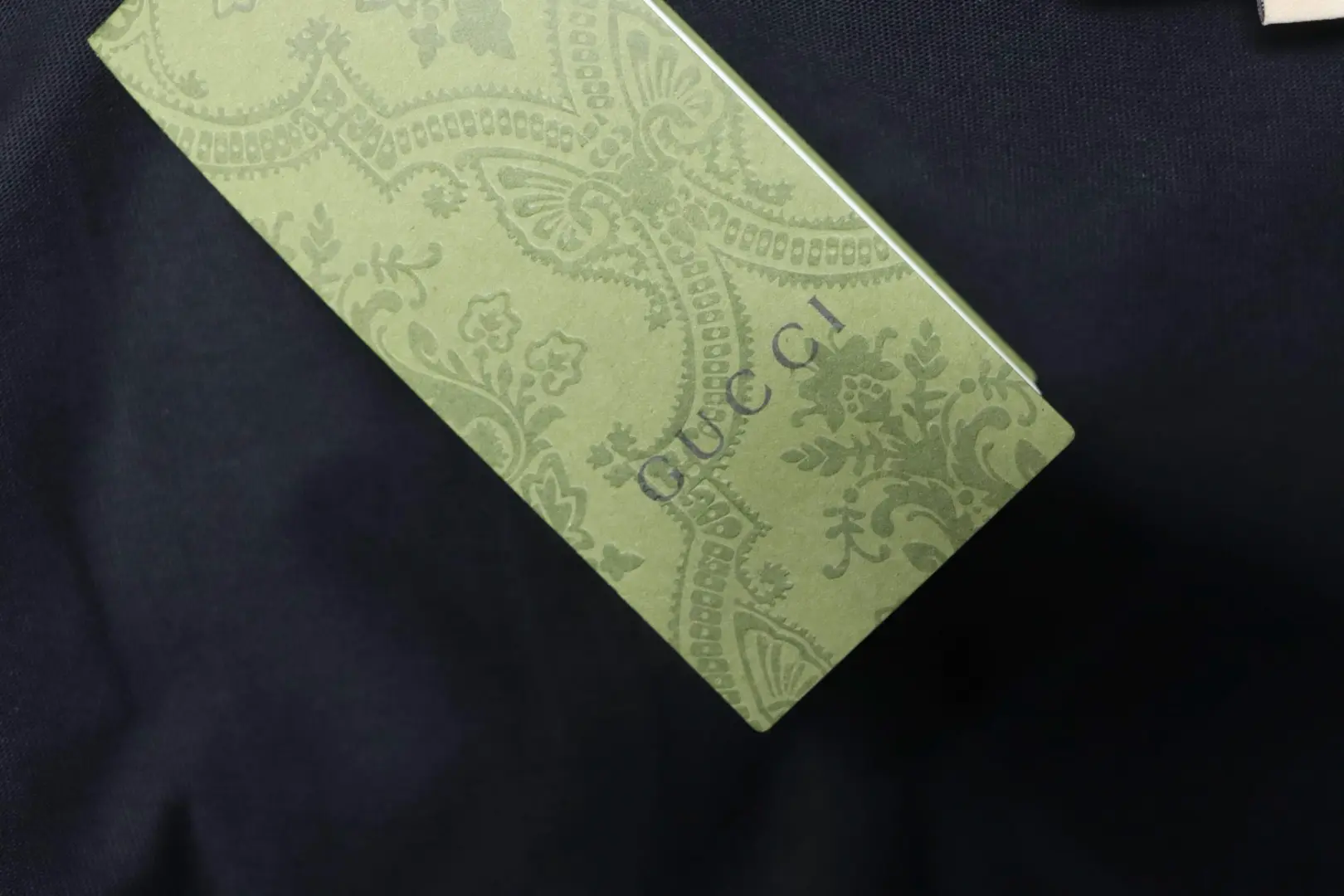 Kurzarm-T-Shirt mit beflocktem Logo – Bild 9