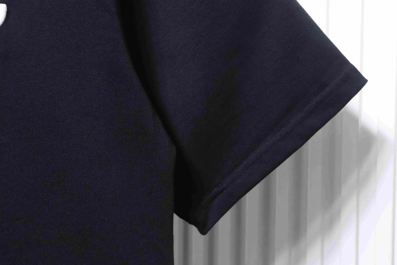 Kurzarm-T-Shirt mit gesticktem Doppel-G-Logo – Bild 6