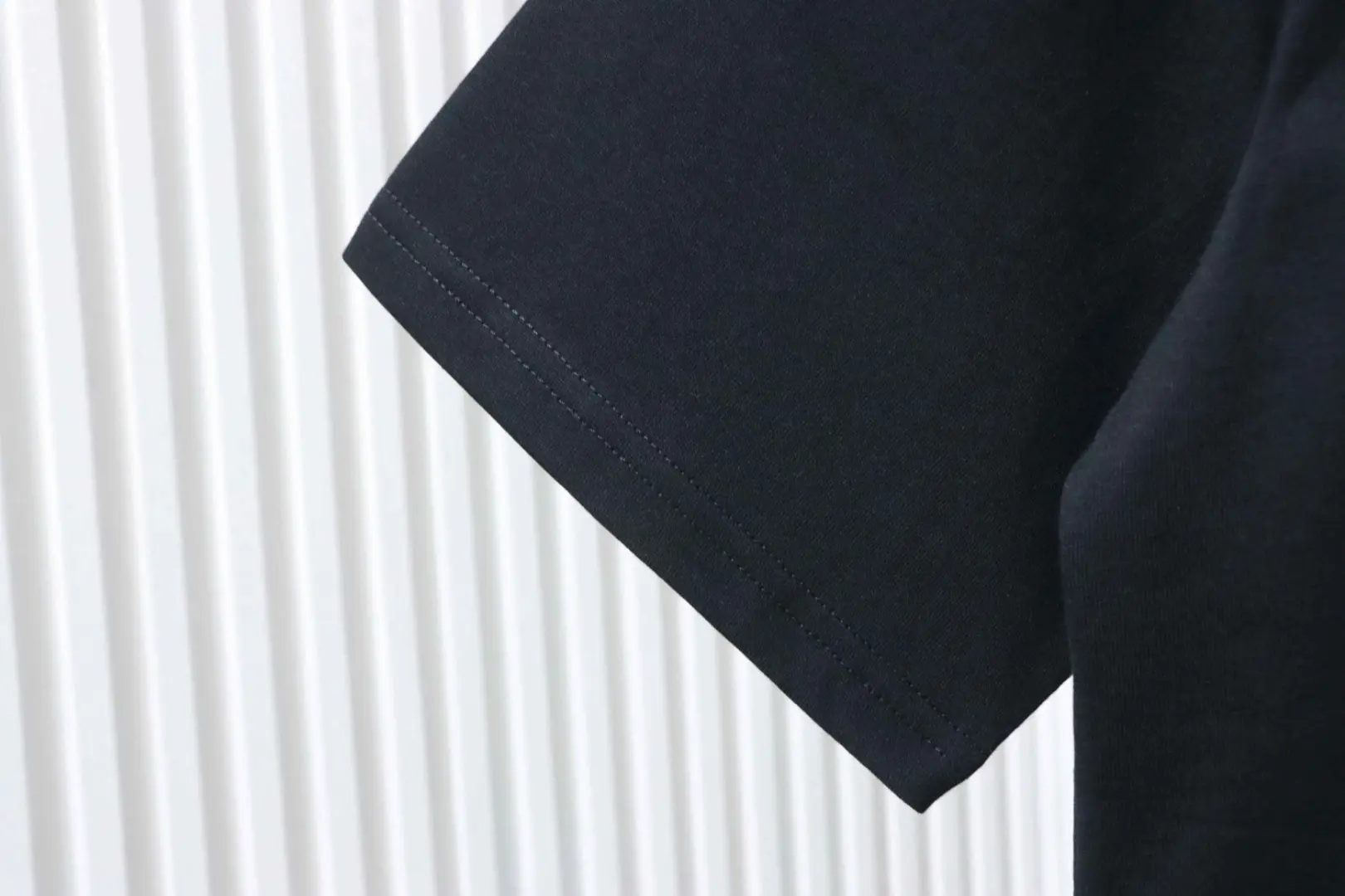 Kurzarm-T-Shirt mit gesticktem Doppel-G-Logo – Bild 7