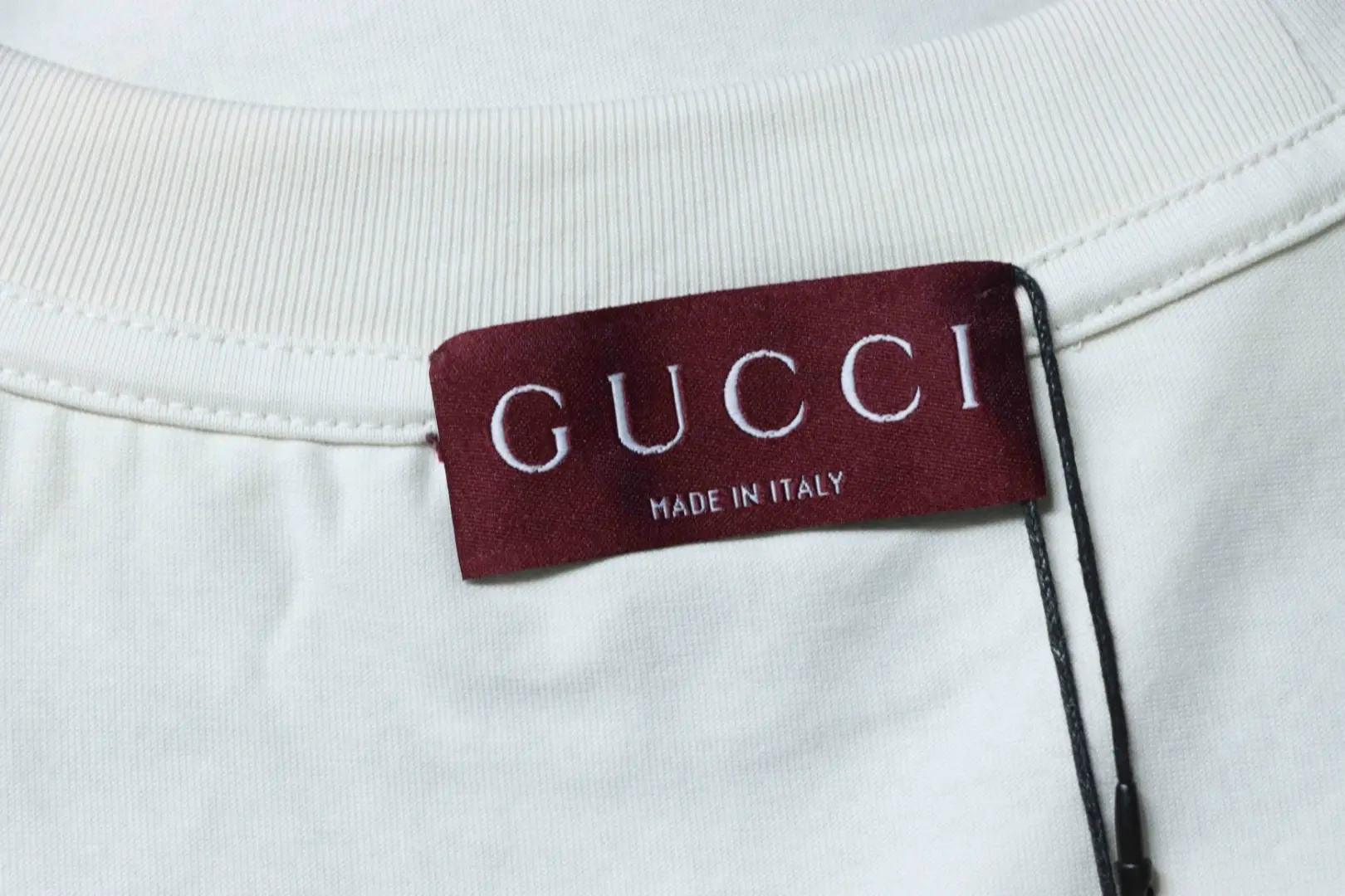 Kurzarm-T-Shirt mit großem Logo – Bild 8