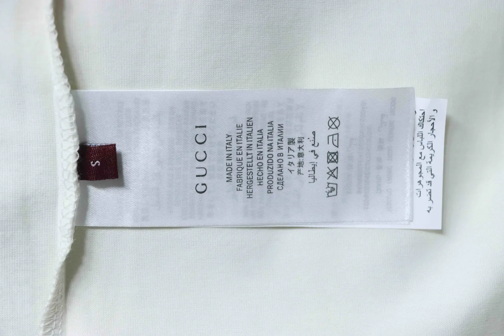 Kurzarm-T-Shirt mit großem Logo – Bild 10